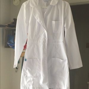 Adar white 🔬 lab coat  🔬